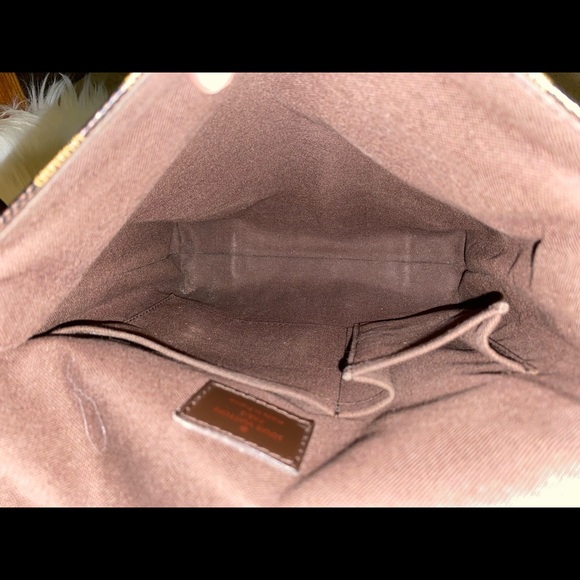 ‼️SOLD‼️ Louis Vuitton Brooklyn Pm - Picture 4 of 14